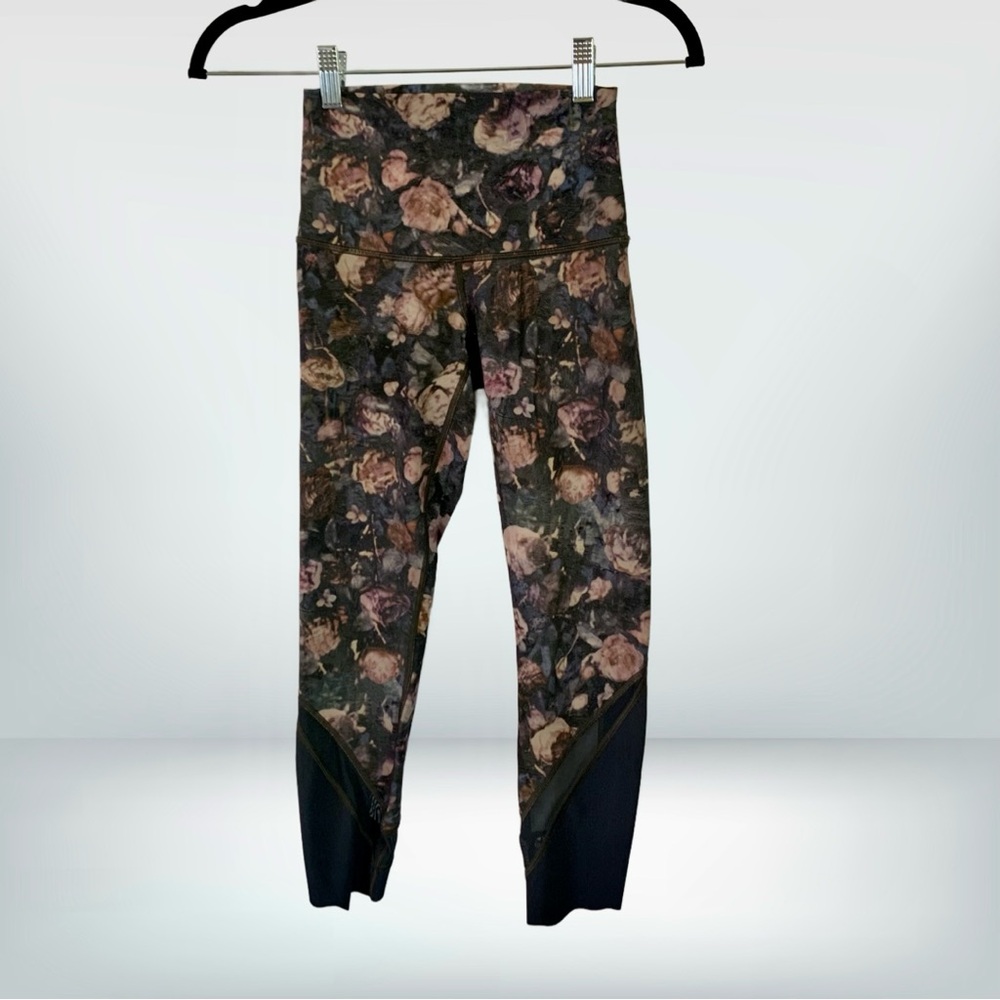 Lululemon Wunder Under High-Rise Floral Leggings, size 2 - Picture 2 of 10